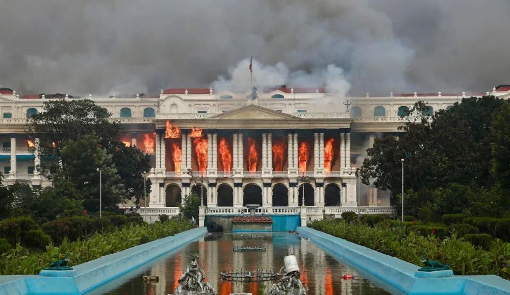 Si protestat e Gjeneratës Z për korrupsionin dhe vendet e punës rrëzuan kryeministrin e Nepalit